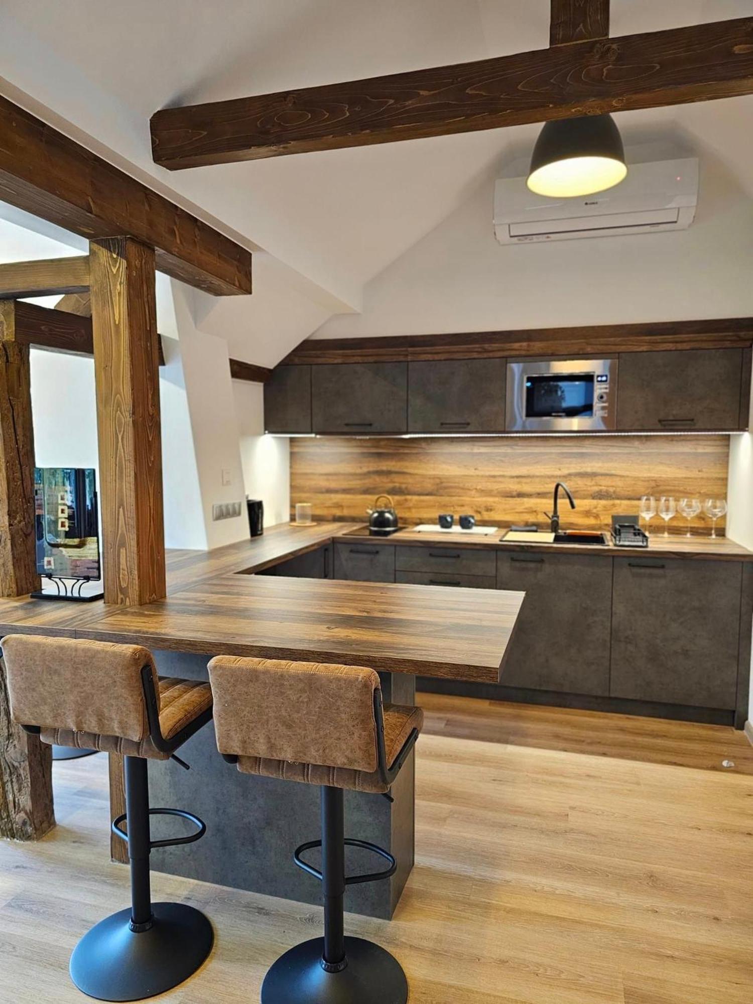 Appartamento Mi Casa Rustica Mosonmagyaróvár Esterno foto